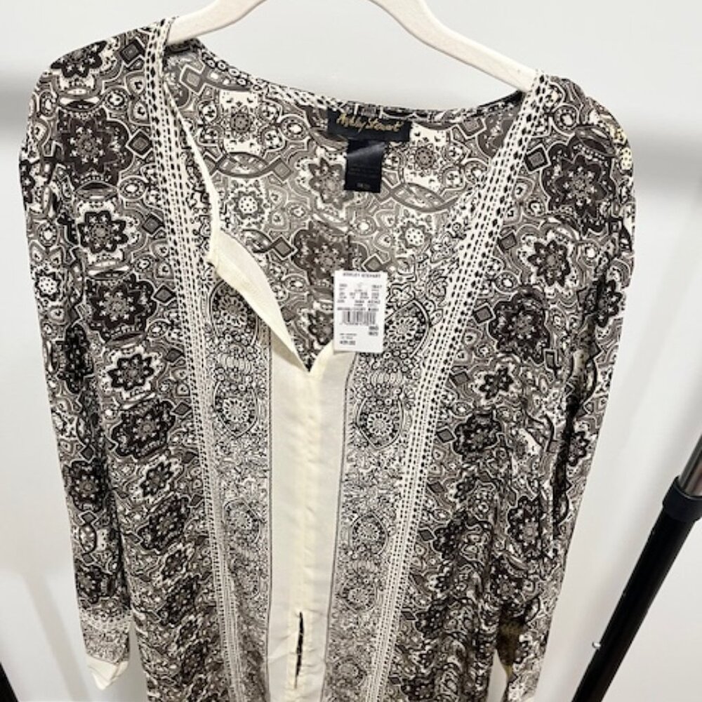 Brown and Ivory V Neck Top